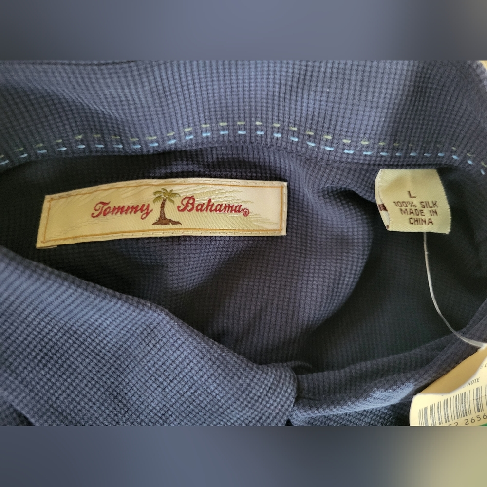 NWT Tommy Bahama Navy Blue Button Down Shirt Sz L - Picture 2 of 5